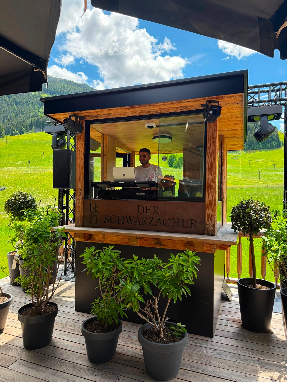 DJ ERMAN in Österreich – vorbereitete Anlage